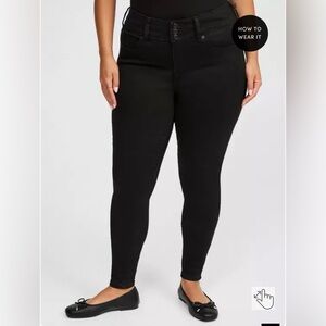 Torrid Black Jegging Skinny High-Rise Jean 26 short